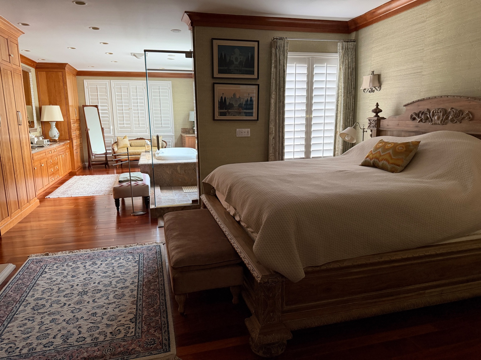 Primary bedroom suite
